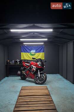 Спортбайк Yamaha R6 2001 в Одессе