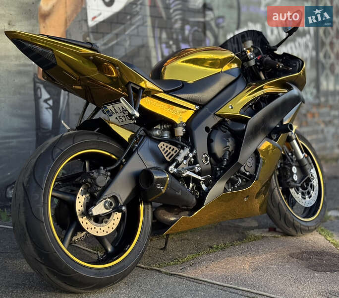 Спортбайк Yamaha R6 2016 в Киеве фото 3 Спортбайк Yamaha R6 2016 в Киеве