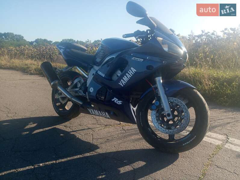 Спортбайк Yamaha R6 1999 в 