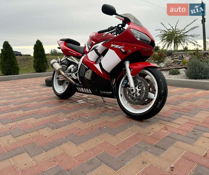 Спортбайк Yamaha R6 2002 в Києві