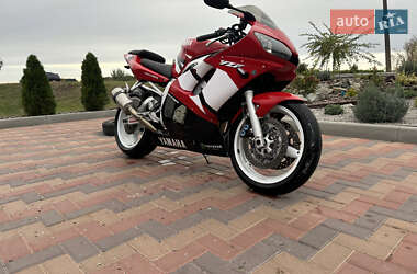 Спортбайк Yamaha R6 2002 в 