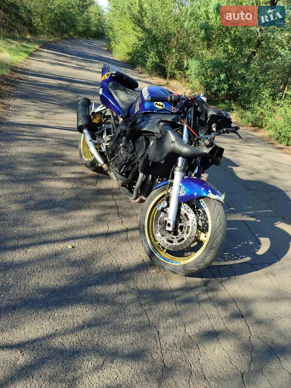 Спортбайк Yamaha R6 2003 в Кривом Роге