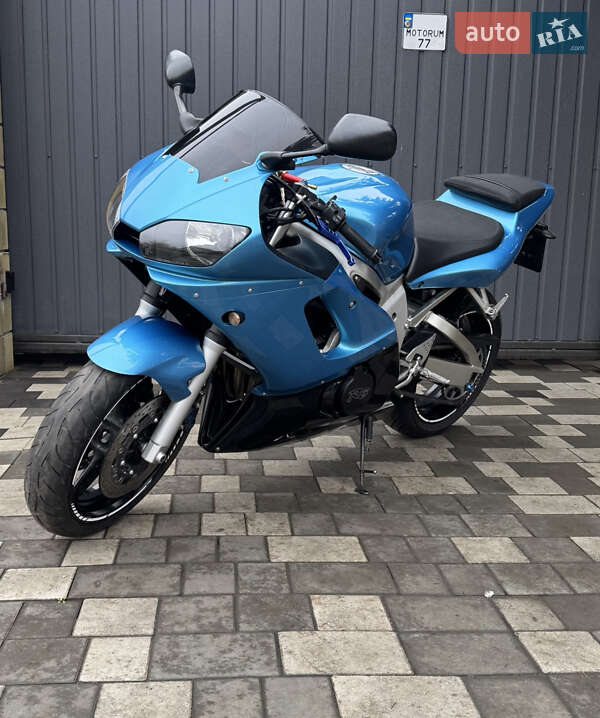 Спортбайк Yamaha R6 2001 в Днепре фото 7 Спортбайк Yamaha R6 2001 в Днепре