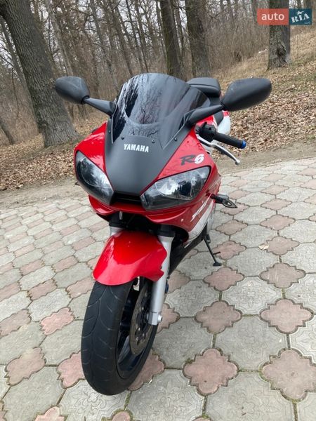 Спортбайк Yamaha R6 2000 в Виннице