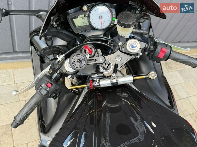 Спортбайк Yamaha R6 2003 в Новомосковске фото 13 Спортбайк Yamaha R6 2003 в Новомосковске