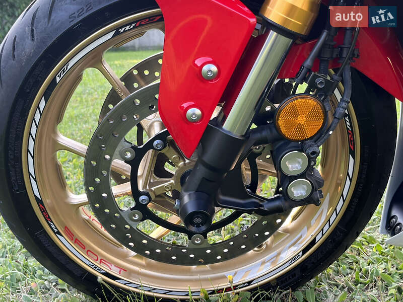Спортбайк Yamaha R7 2023 в Дніпрі