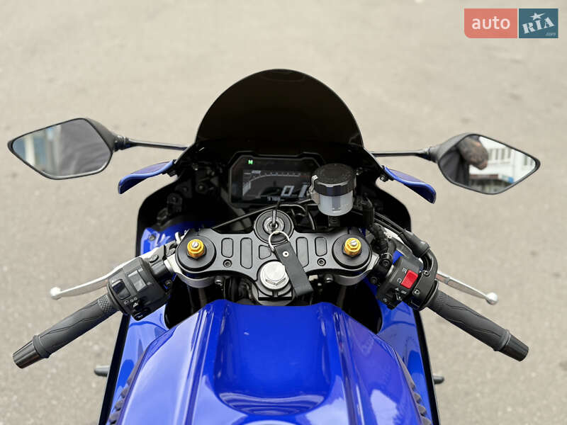 Спортбайк Yamaha R7 2023 в Киеве