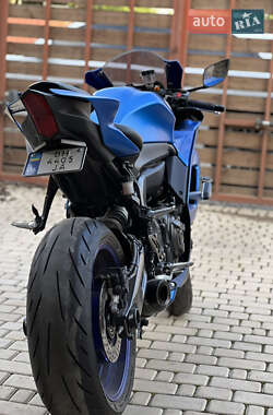 Спортбайк Yamaha R7 2022 в 