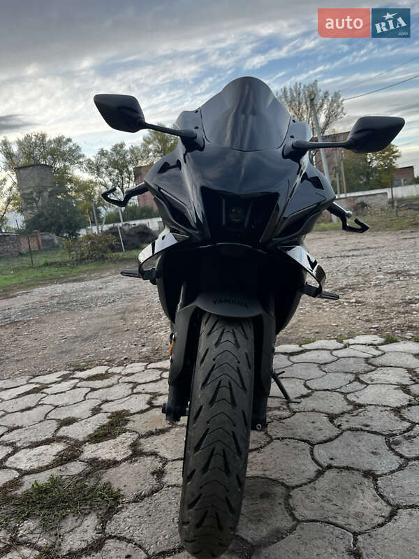 Спортбайк Yamaha R7 2024 в Дніпрі фото 10 Спортбайк Yamaha R7 2024 в Дніпрі