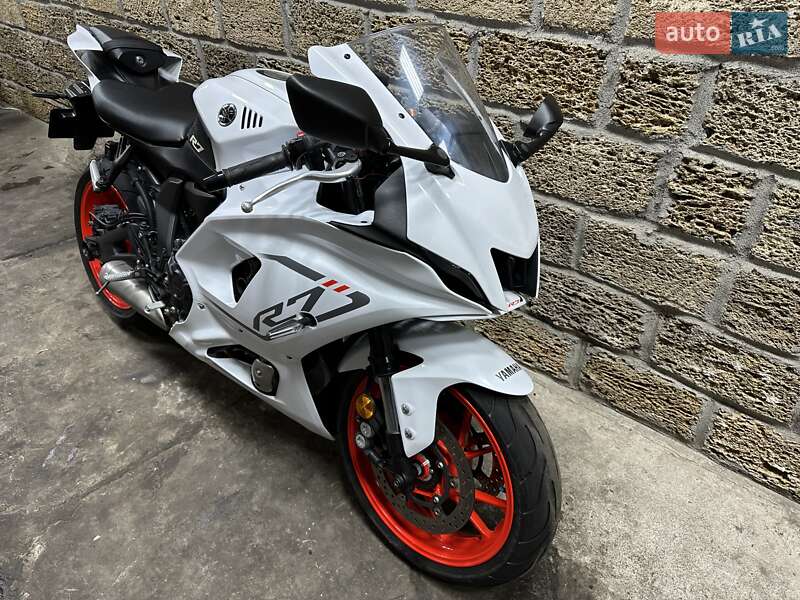 Спортбайк Yamaha R7 2022 в Одессе фото 3 Спортбайк Yamaha R7 2022 в Одессе
