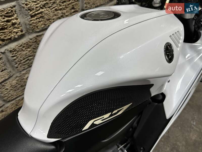 Спортбайк Yamaha R7 2022 в Одессе фото 6 Спортбайк Yamaha R7 2022 в Одессе