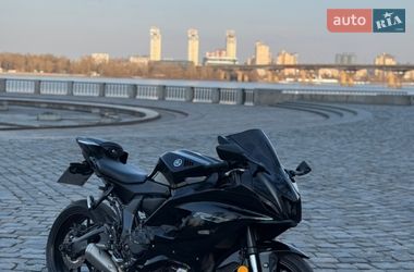 Спортбайк Yamaha R7 2023 в Киеве