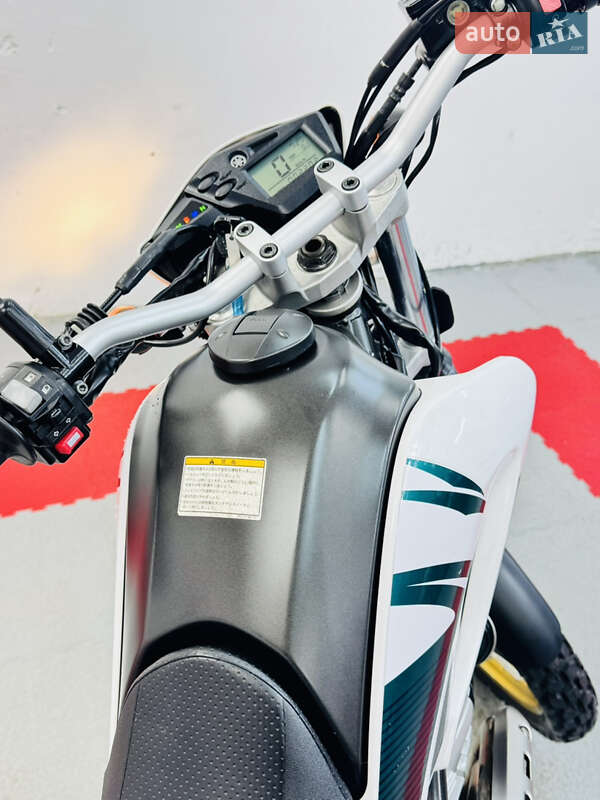 Мотоцикл Позашляховий (Enduro) Yamaha Serow 2013 в Одесі