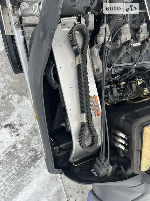 Гірські снігоходи Yamaha SX 2003 в Сокирянах