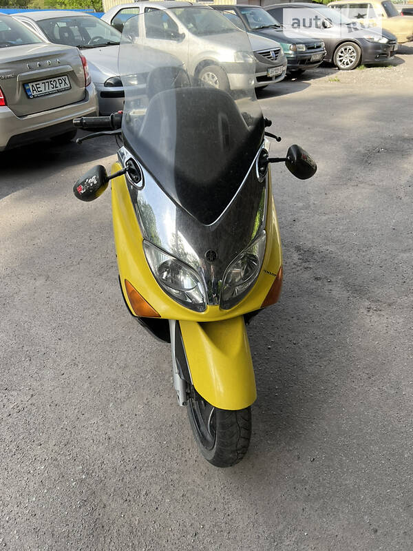 Максі-скутер Yamaha T-Max 500 2001 в Кам'янському