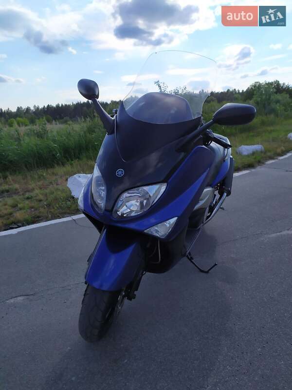 Макси-скутер Yamaha T-Max 500 2004 в Малине