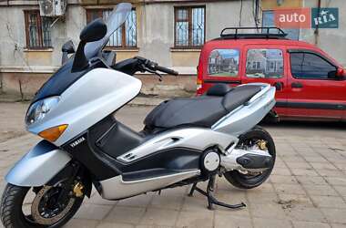 Макси-скутер Yamaha T-Max 500 2002 в Белгороде-Днестровском