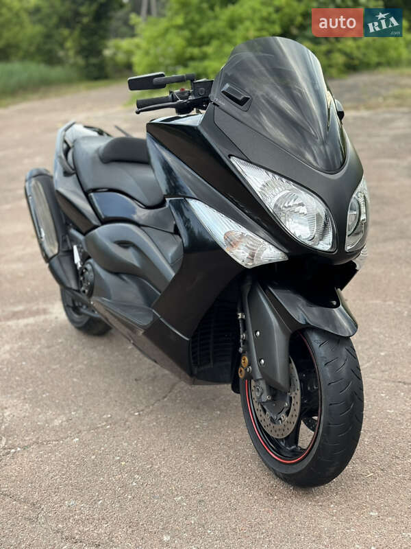 Макси-скутер Yamaha T-Max 500 2008 в Сновске