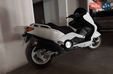 Макси-скутер Yamaha T-Max 500 2001 в 