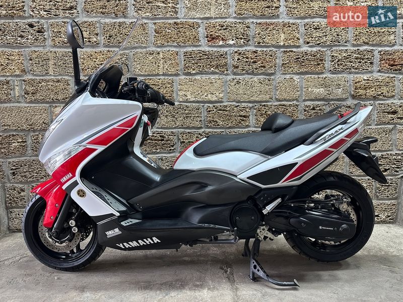 Yamaha T-Max 500 2011