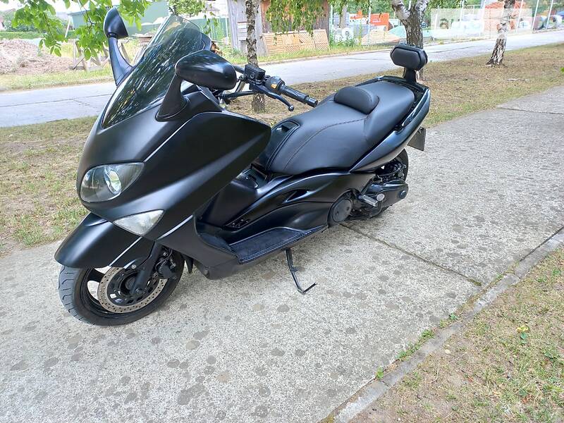 Макси-скутер Yamaha T-MAX 2004 в Ивано-Франковске