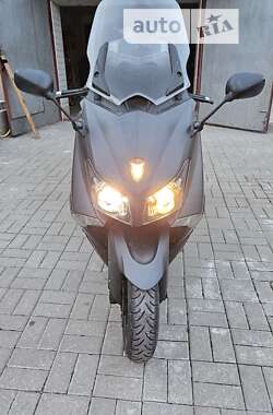 Макси-скутер Yamaha T-MAX 2013 в Виннице