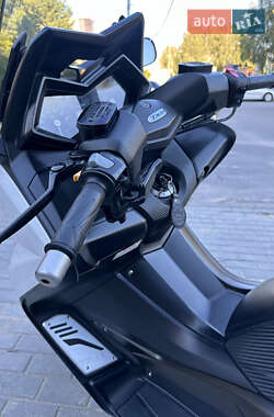 Макси-скутер Yamaha T-MAX 2013 в Виннице