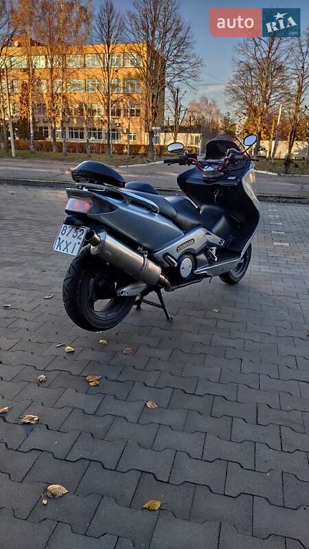 Макси-скутер Yamaha T-MAX 2003 в Белой Церкви