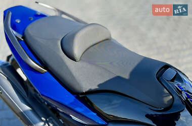 Макси-скутер Yamaha T-MAX 2009 в 