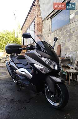 Максі-скутер Yamaha T-MAX 2011 в 