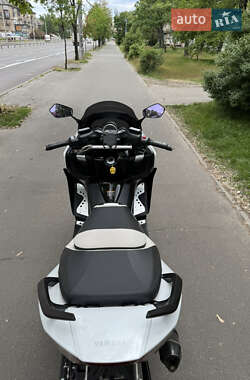 Максі-скутер Yamaha T-MAX 2010 в 
