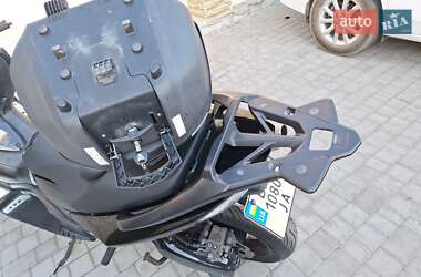 Грузовые мотороллеры, мотоциклы, скутеры, мопеды Yamaha T-MAX 2010 в 