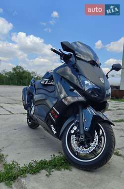 Макси-скутер Yamaha T-MAX 2014 в 