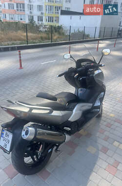 Макси-скутер Yamaha T-MAX 2010 в 