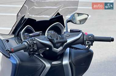 Скутер Yamaha T-MAX 2018 в 