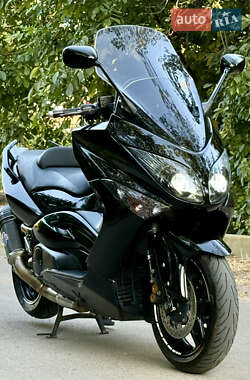 Макси-скутер Yamaha T-MAX 2011 в 