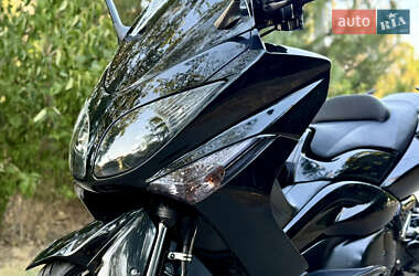 Макси-скутер Yamaha T-MAX 2011 в 