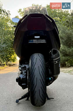 Макси-скутер Yamaha T-MAX 2011 в 