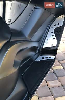 Макси-скутер Yamaha T-MAX 2009 в 