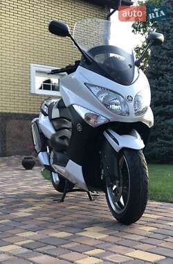 Макси-скутер Yamaha T-MAX 2009 в 