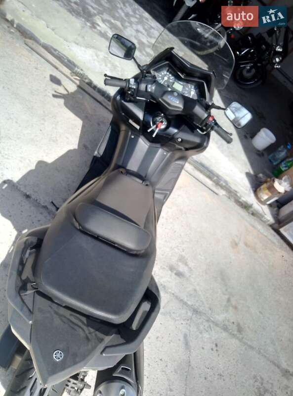 Макси-скутер Yamaha T-MAX 2013 в Черноморске