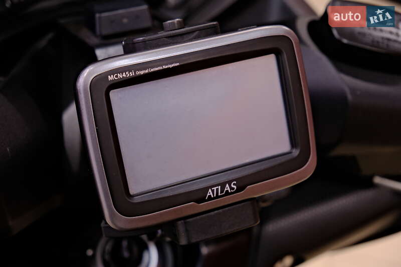 Максі-скутер Yamaha T-MAX 2013 в Одесі фото 16 Максі-скутер Yamaha T-MAX 2013 в Одесі