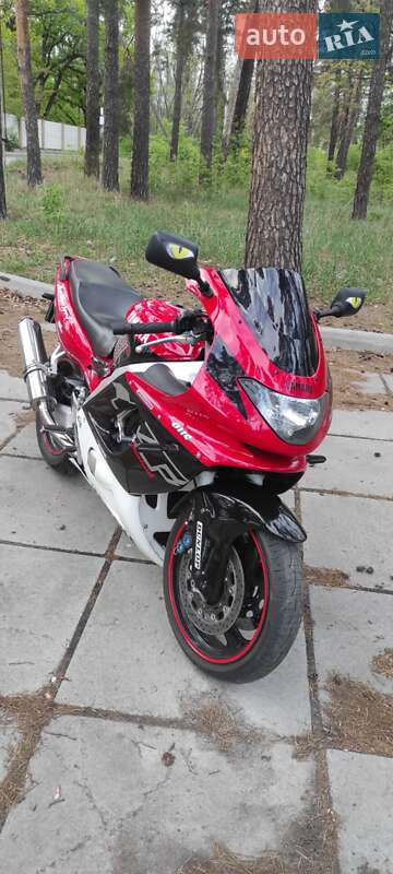 Спортбайк Yamaha Thunder 2000 в 