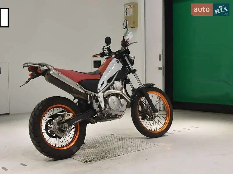 Мотоцикл Внедорожный (Enduro) Yamaha Tricker 2014 в 