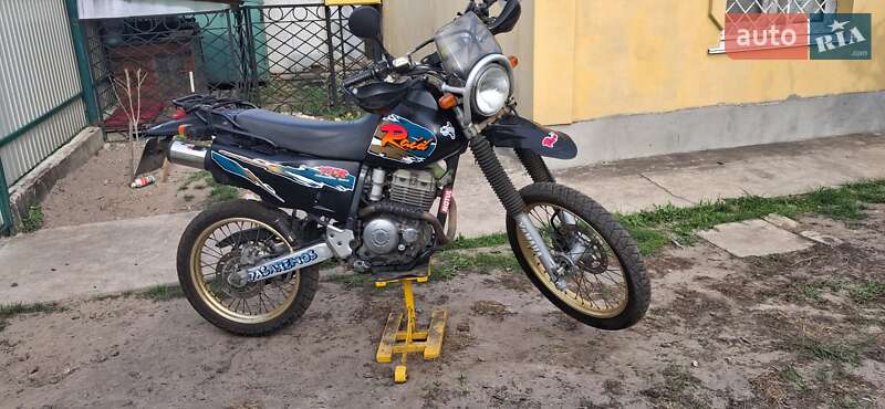 Мотоцикл Внедорожный (Enduro) Yamaha TT 250R 1996 в 
