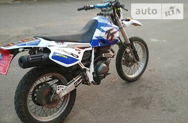 Мотоцикл Внедорожный (Enduro) Yamaha TT 600 2001 в Виннице