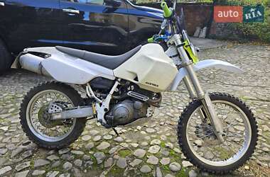 Мотоцикл Внедорожный (Enduro) Yamaha TT 600 2003 в Черновцах Мотоцикл Внедорожный (Enduro) Yamaha TT 600 2003 в Черновцах