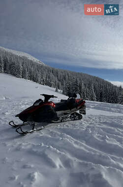 Утилітарні снігоходи Yamaha Venture 2013 в Буковеле