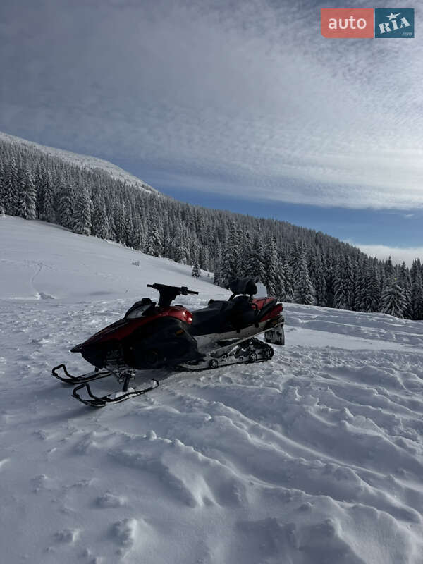 Утилитарные снегоходы Yamaha Venture 2013 в Буковеле