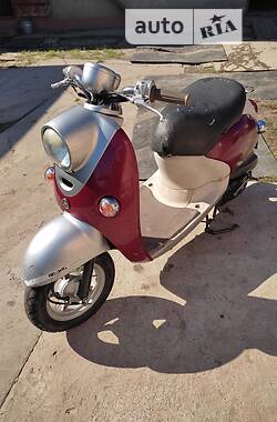 Скутер Yamaha Vino 2008 в Дубно